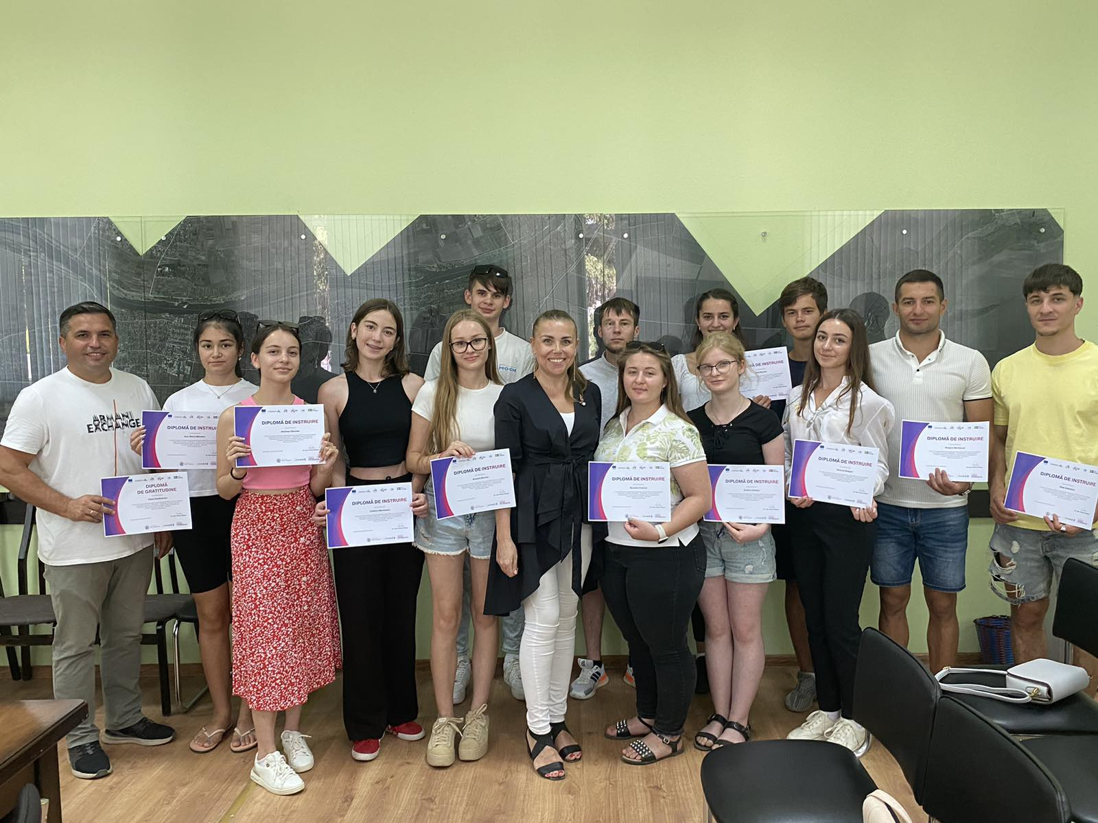 EVENIMENTUL DE DECERNARE A DIPLOMELOR TINERILOR NEET DIN RNUL DUBĂSARI